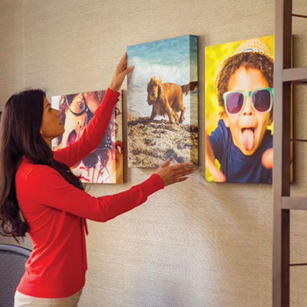 womanhanging_canvasprint_600x600.jpg